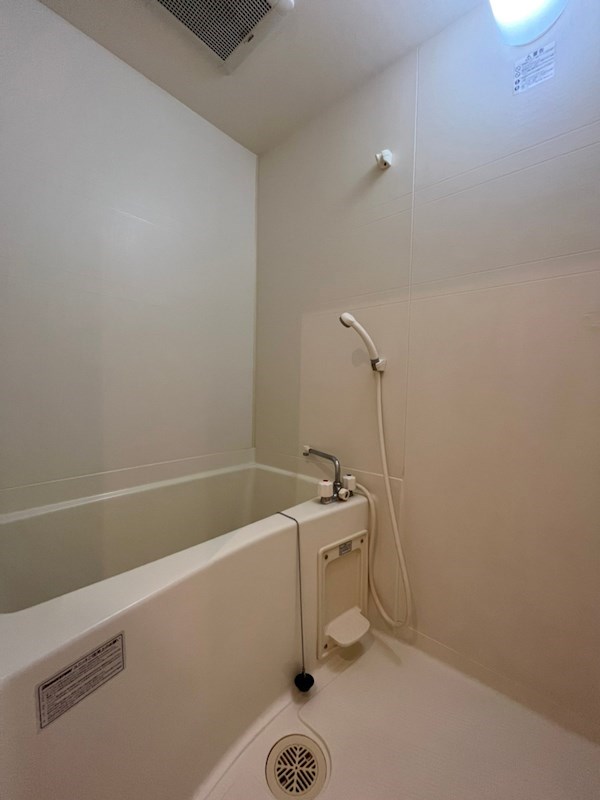 バス・シャワールーム　※別号室の参考写真になります。