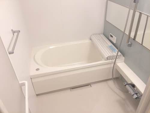 バス・シャワールーム　浴室