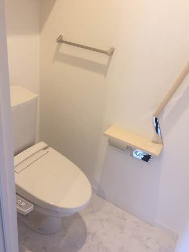 トイレ　トイレ