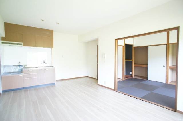 居室・リビング　別部屋