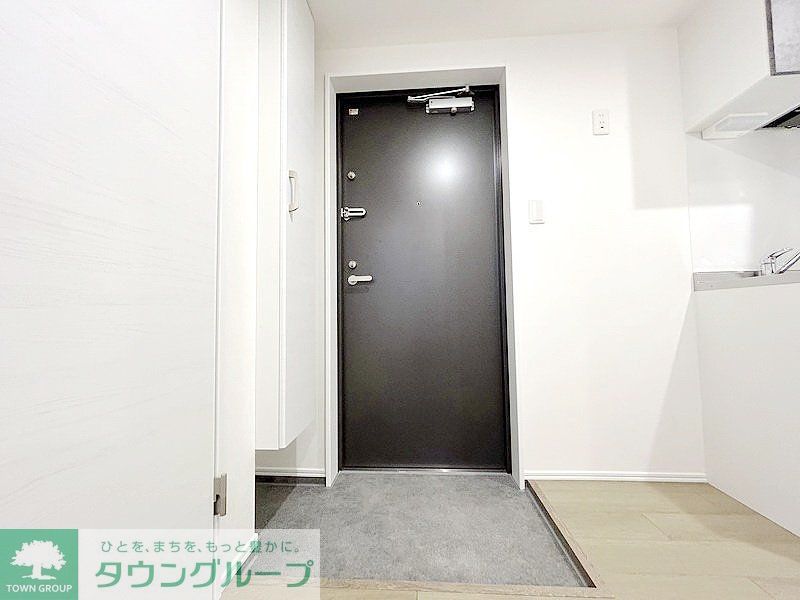 玄関　お部屋探しは株式会社　タウンハウジング　までお気軽にお問合…
