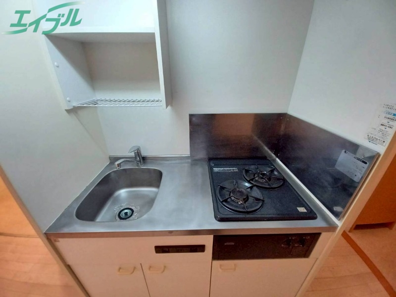 キッチン　同物件別部屋のお写真です。