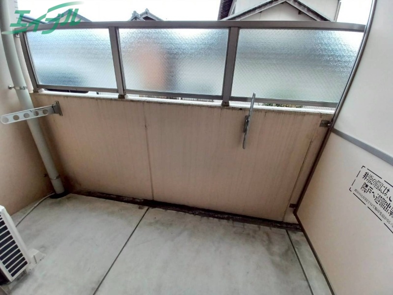 バルコニー　同物件別部屋のお写真です。