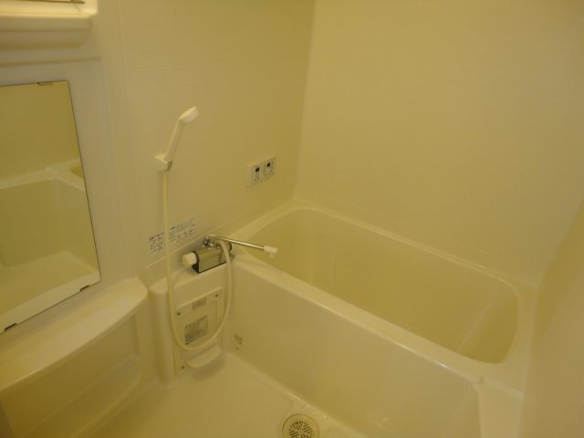 バス・シャワールーム　バス（サーモ水栓付）