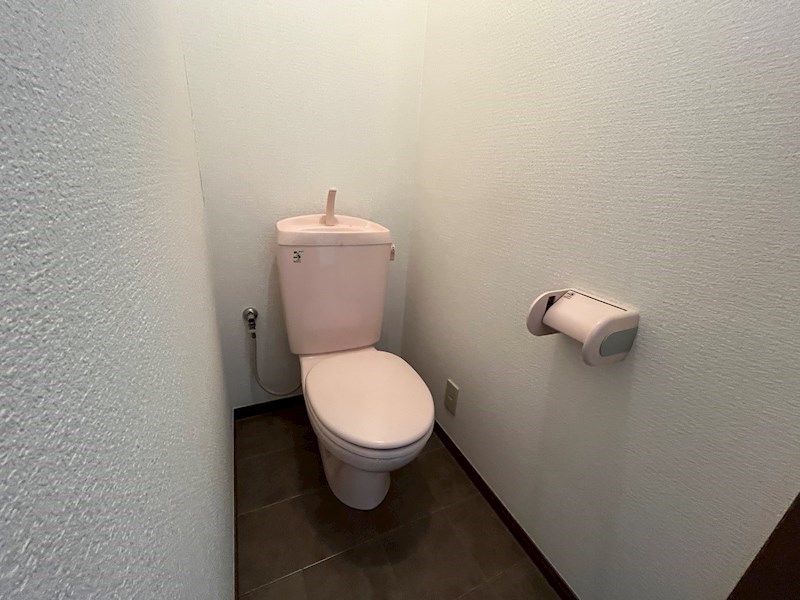 シード1のトイレ写真