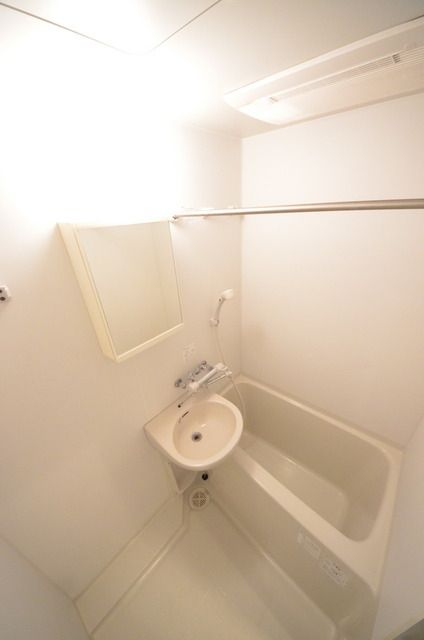 バス・シャワールーム　☆１日の疲れをゆっくり癒して下さい☆