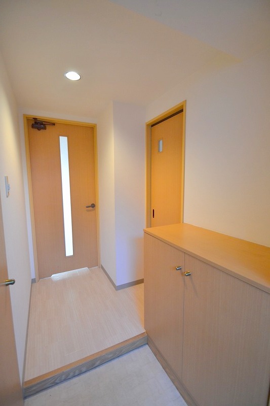 玄関　お問合せはシティホーム海田センター　082-821-2227