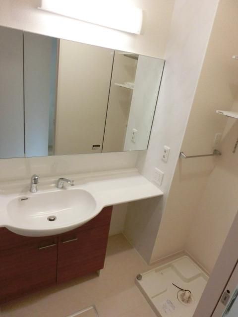 洗面設備　※別号室参考写真です