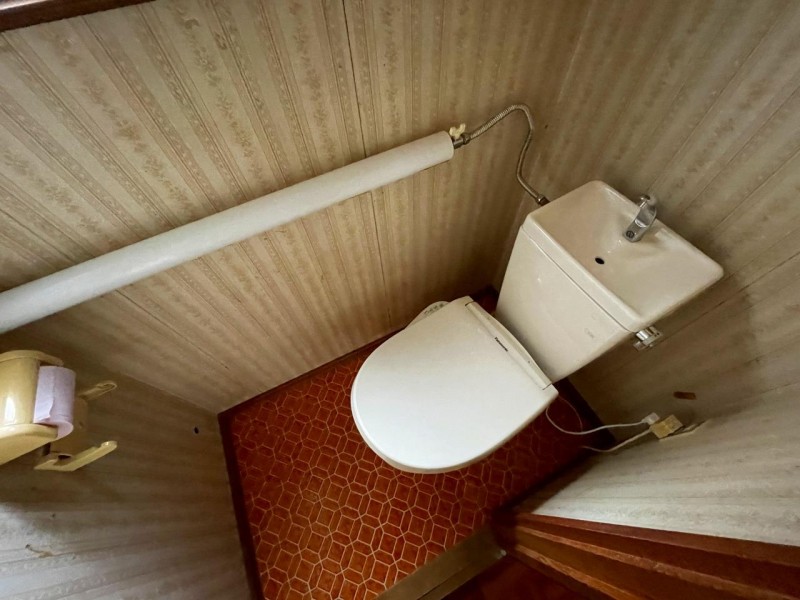 トイレ　トイレ