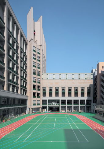 小学校　中央区立日本橋小学校（小学校）まで598m