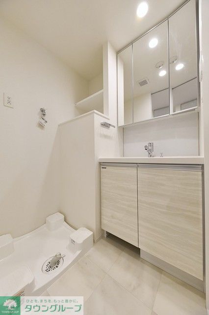 洗面設備　※写真は同タイプ住戸です。