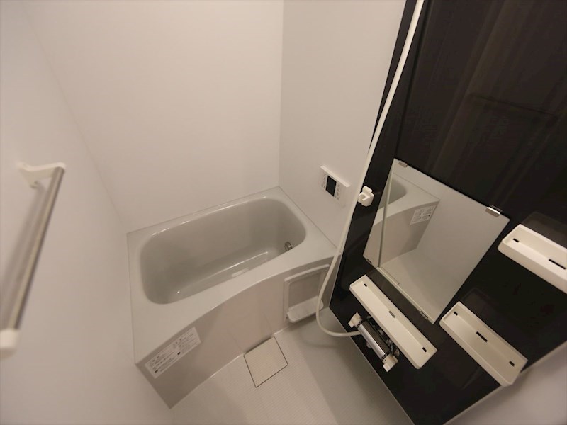 バス・シャワールーム　追い焚き・オートバス機能付お風呂