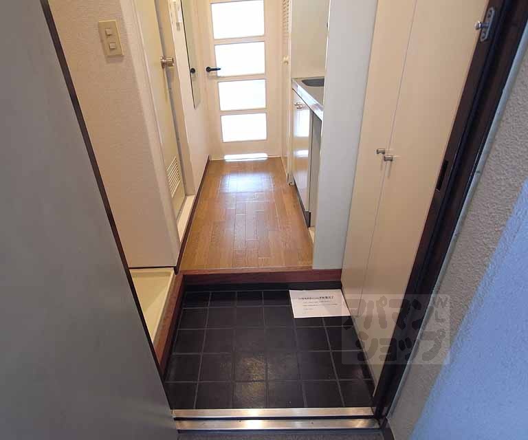 玄関　玄関です。