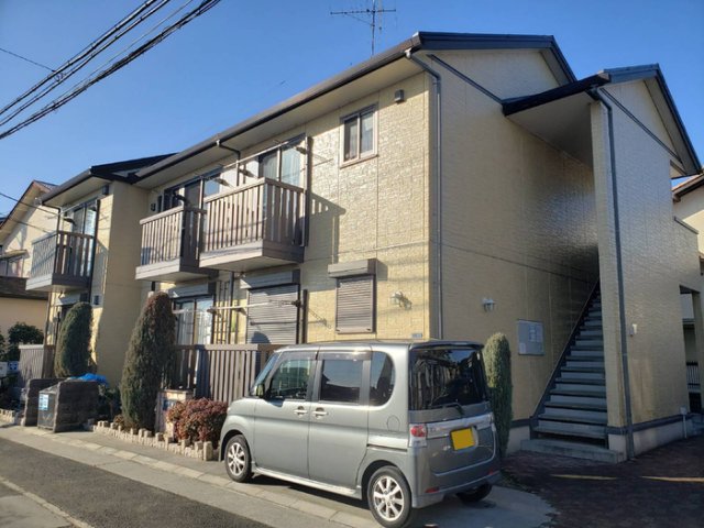 建物外観　宅配BOX付で不在時にも便利！