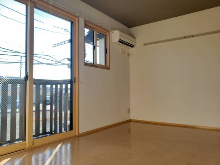 居室・リビング　エアコン付きで初期費用を抑えられます☆