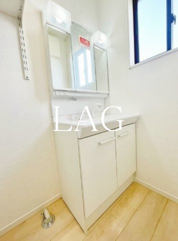 洗面設備　洗面台です。