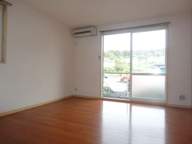 居室・リビング　☆明るい洋室♪☆