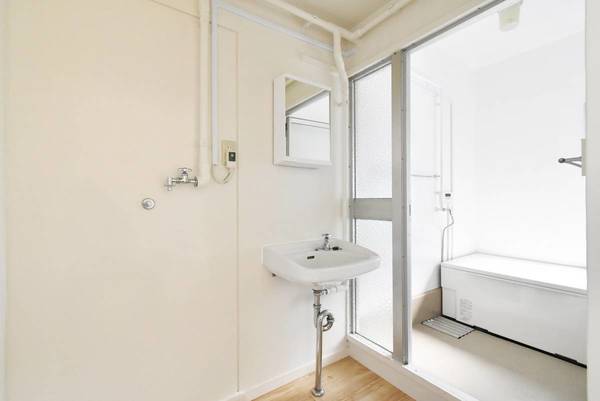 洗面設備　ビレッジハウスの同一物件・同一タイプの間取りの写真です