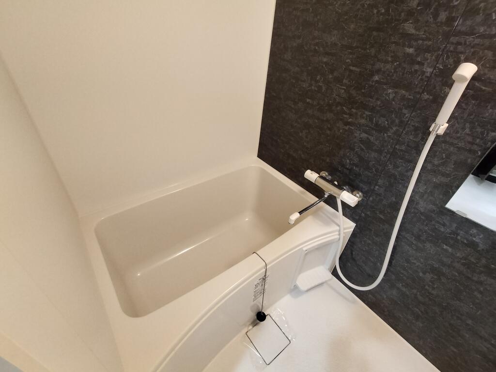 バス・シャワールーム　ゆったりとしたお風呂です♪