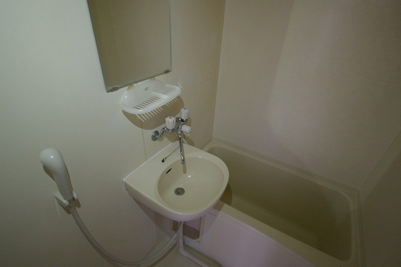 バス・シャワールーム　バスルーム