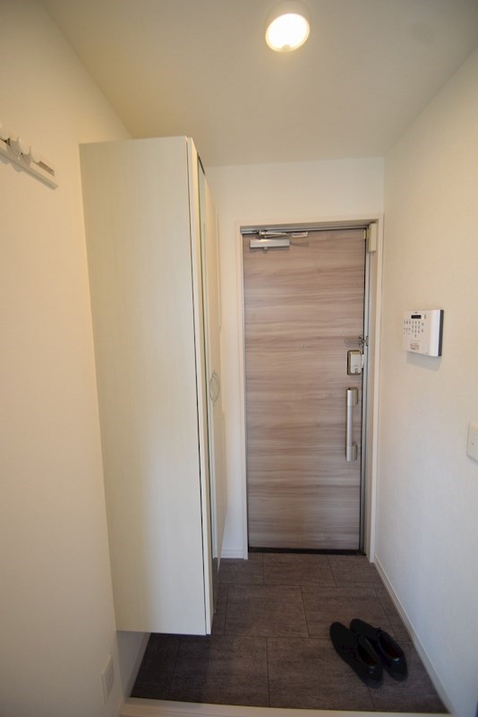 玄関　同間取参照