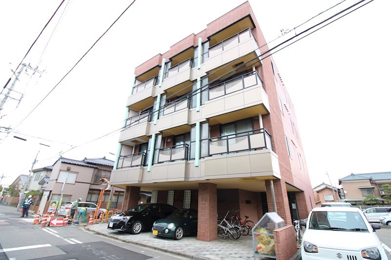 建物外観　インターネット無料☆