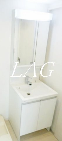 洗面設備　独立洗面台です。