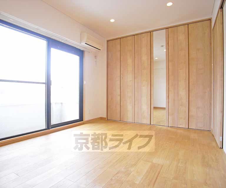 居室・リビング　広いお部屋です。