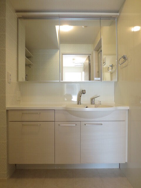 洗面設備　２０１　洗髪洗面化粧台