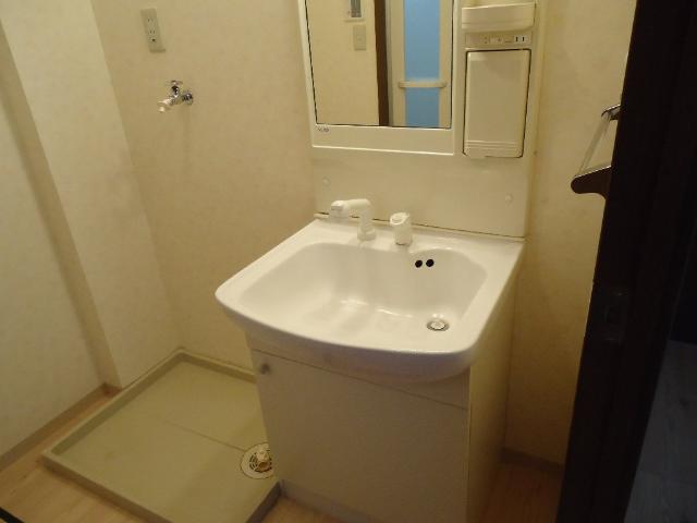 洗面設備　洗髪洗面化粧台