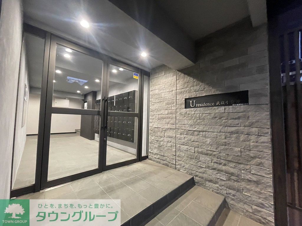 エントランス　エントランス