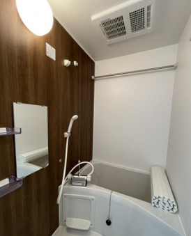 バス・シャワールーム　※同シリーズ施工　別物件