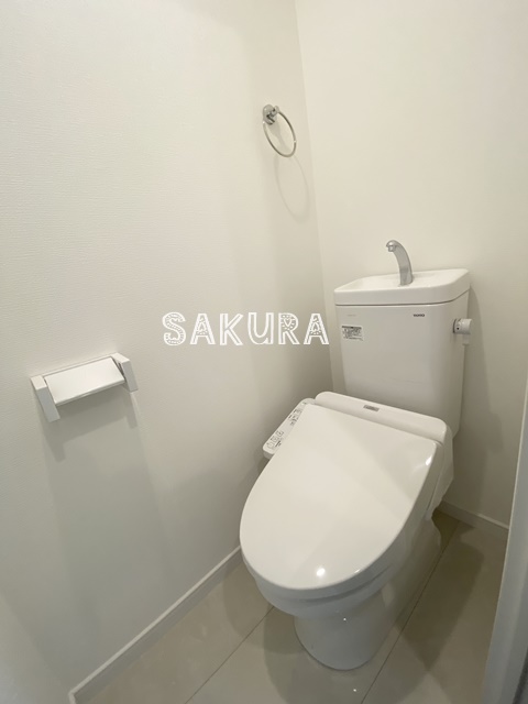 トイレ　嬉しい温水洗浄便座♪