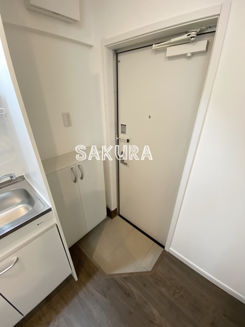 玄関　収納豊富なシューズボックスです♪