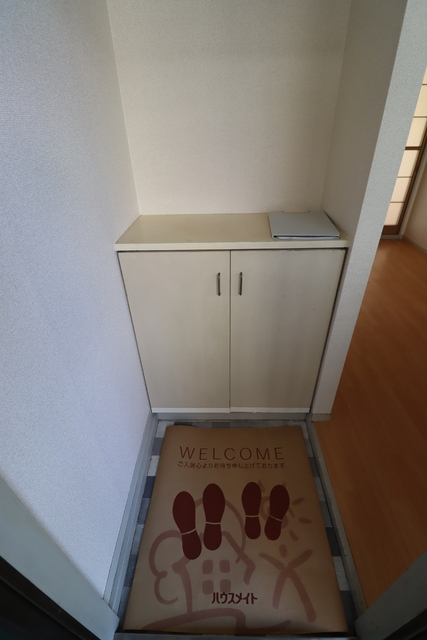 玄関　★下駄箱付き★