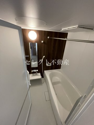 バス・シャワールーム　【クレスト黄金町】205 浴室