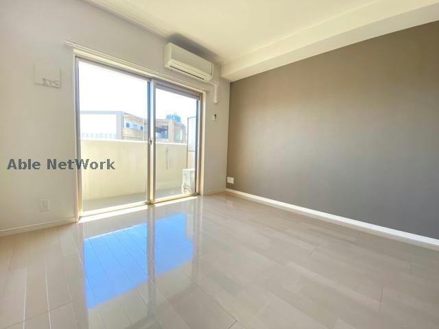 居室・リビング　※同型・現況優先