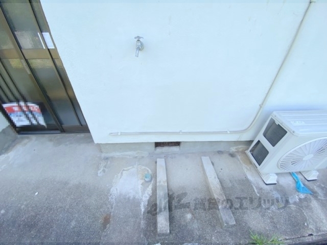 その他　洗濯機置き場（外）