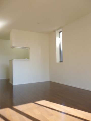 居室・リビング　★広々１３帖のＬＤＫ★