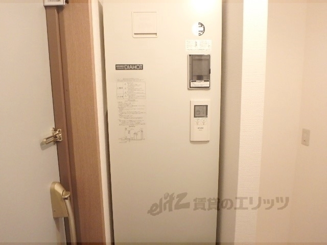 その他設備　給湯器