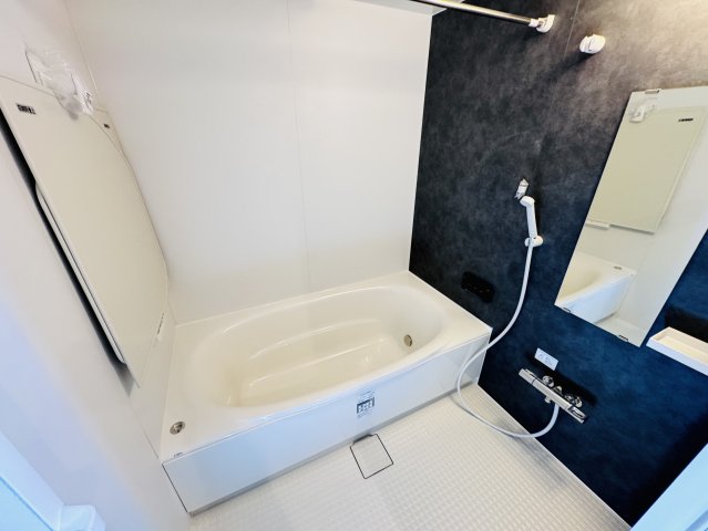 バス・シャワールーム　※別部屋参考写真