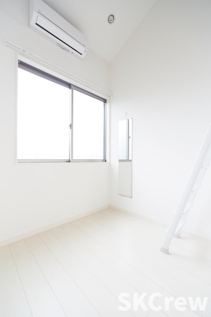 居室・リビング　別号室の写真です