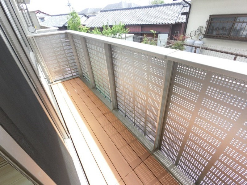 バルコニー　図面と現状に相違がある場合には現状を優先