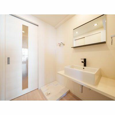 洗面設備　外観ほか