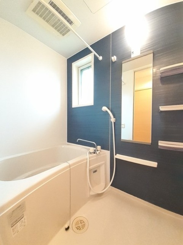 バス・シャワールーム　図面と現状に相違がある場合には現状を優先