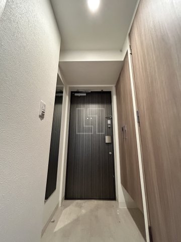 玄関　La Douceur谷町（ラ・ドゥセール谷町）　玄関