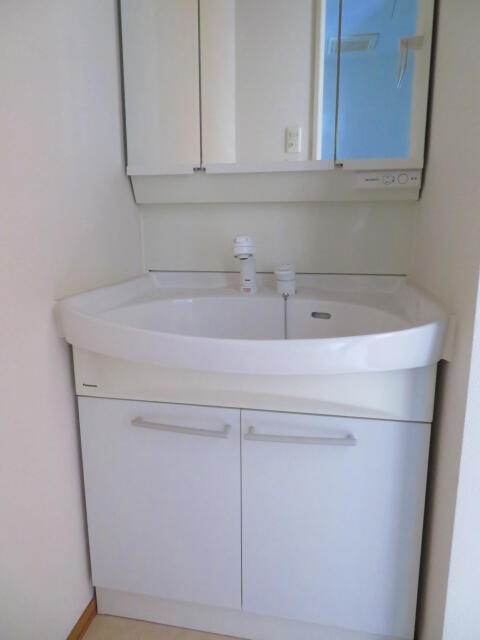 洗面設備　洗髪洗面化粧台