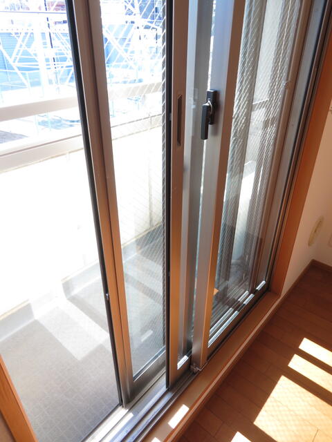 バルコニー　二重サッシ