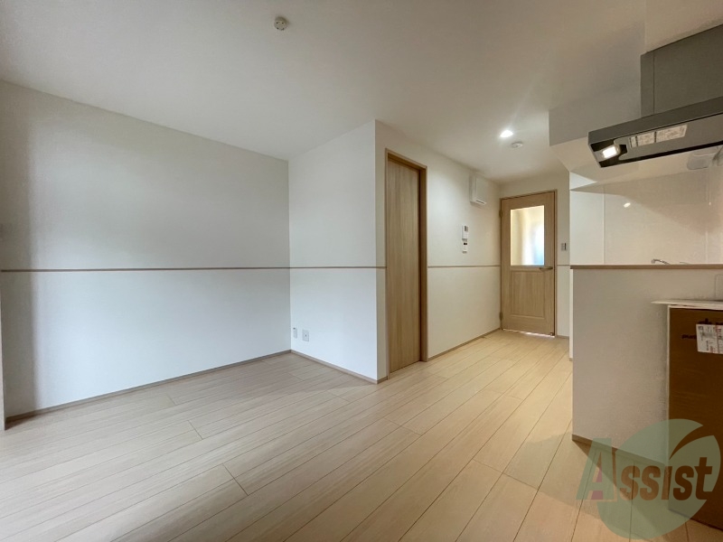 居室・リビング　８帖のＬＤＫ。南向きで陽当たりが良さそうです。