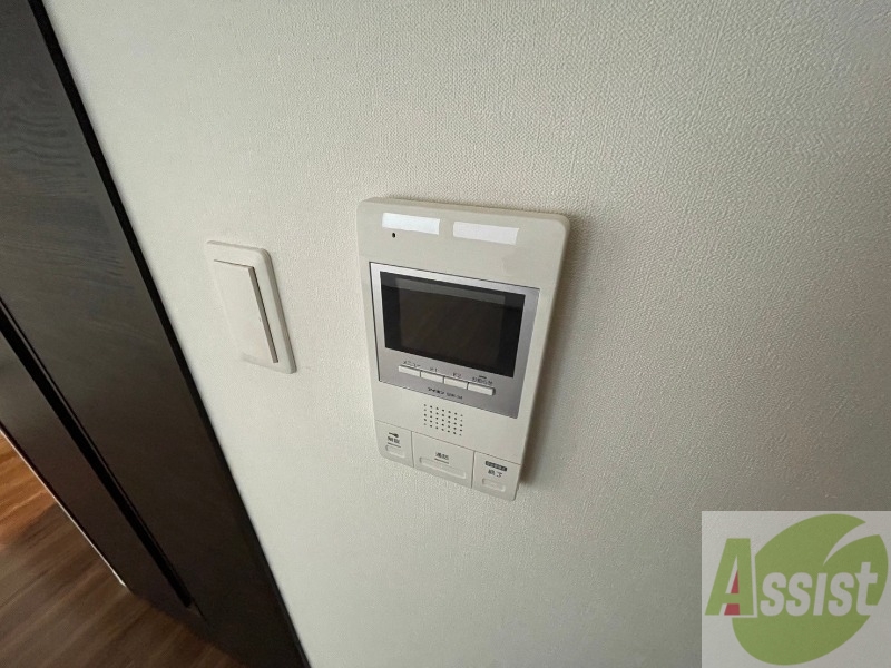 セキュリティ　ＴＶモニター付インターホンです。来客者の顔が見えるので安心！